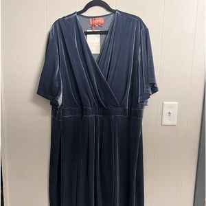 JessaKae Velvet Dress - Size 4XL